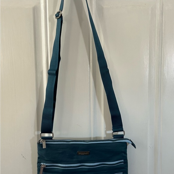 Baggallini Navy Crossbody Bag - Picture 3 of 8